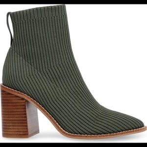 Steve Madden Womens Nichol Knit Bootie 